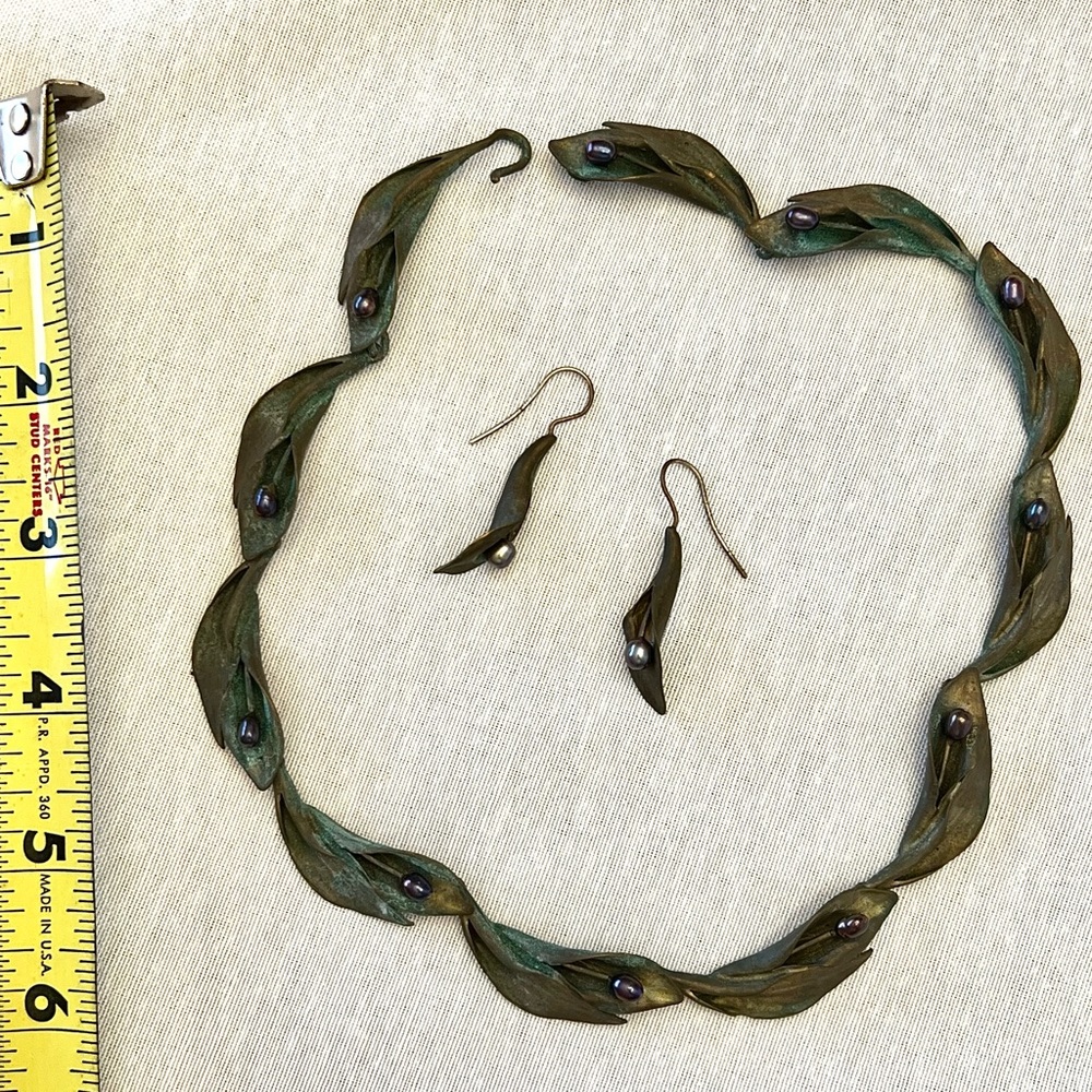 Michael Michaud Bronze & Pearl Botanical Leaf Collar Necklace & Earrings Set - Picture 5 of 5